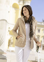 Jasje met decoratief borduurwerk 