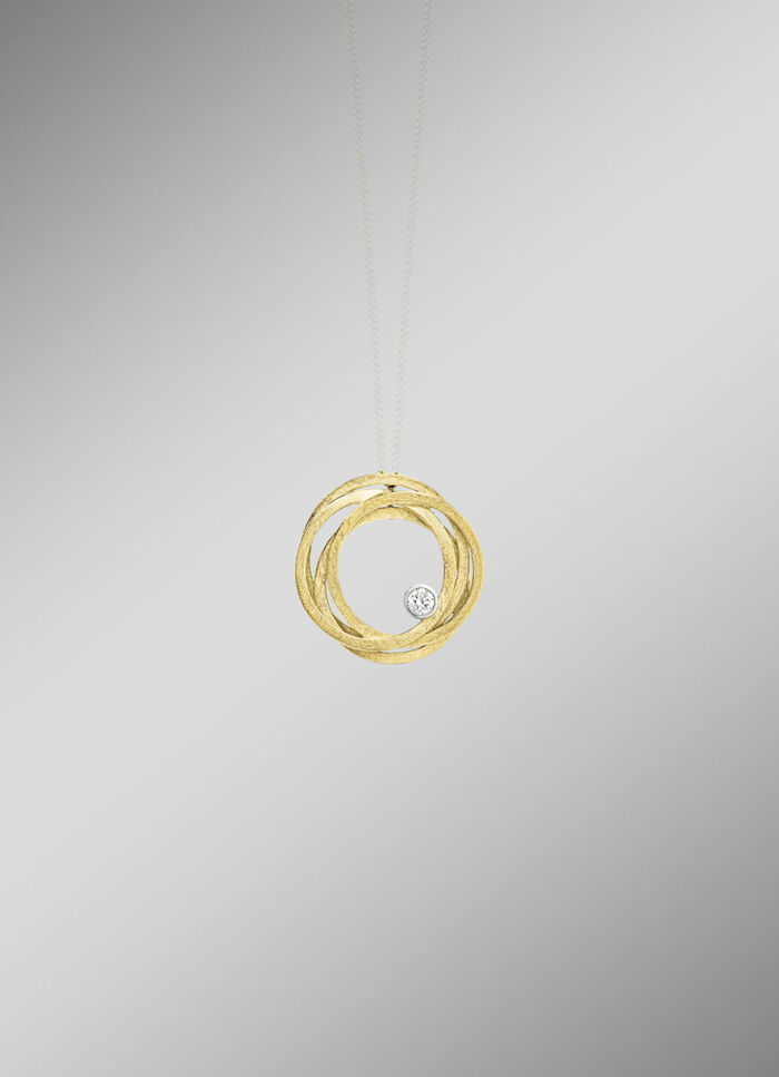 Edele hanger met diamant 