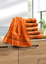 Zachte badstofserie met hoogwaardige jacquardrand 