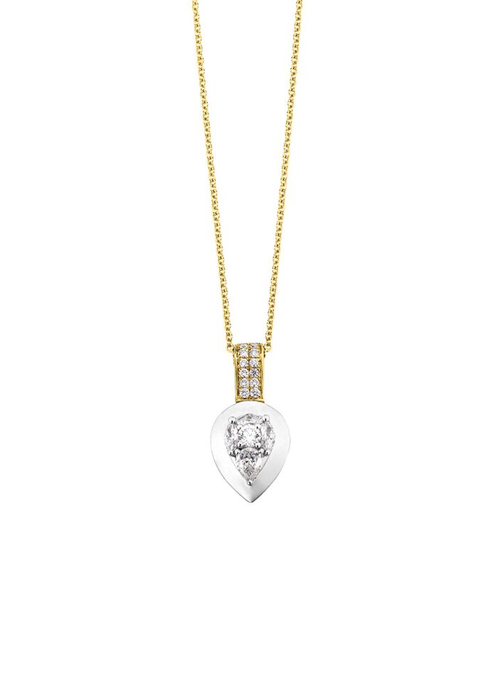 Hanger met briljant geslepen diamanten 