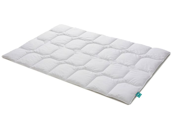 Beddengoedassortiment van ventilatoren gemaakt van puur natuurlijke materialen 