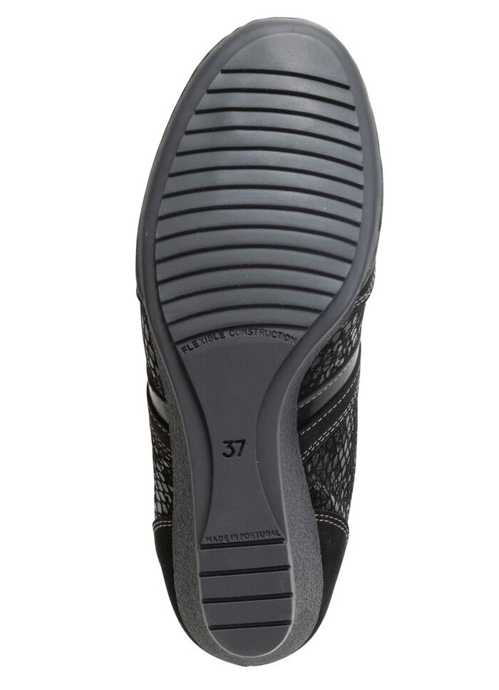 ELENA EDEN veterschoen met nappaleren details 