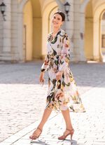 Jurk met strikceintuur 