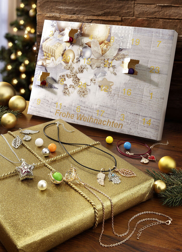 Versierde adventskalender 
