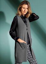 Gebreid vest met decoratieve sluiting 