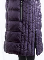 Korte jas met langsquilt aan de zijkant 