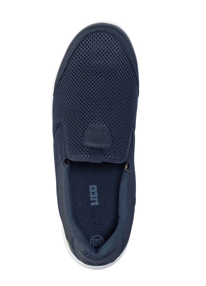 Slippers gemaakt van gewatteerd textielmateriaal 