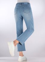 Jeans met trendy siernieten 