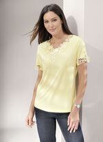 Shirt met bloemenkant in 5 kleuren GEEL