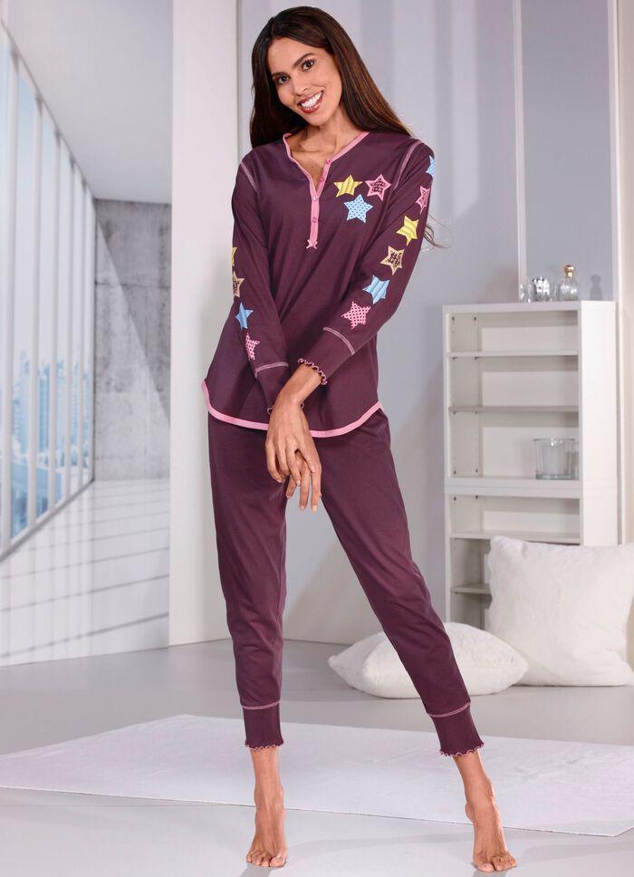 Pyjama met sterren en knoopsluiting 