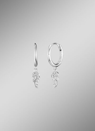 Oorringen met fonkelende vleugels 