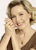 Elegante damesring met echte barnsteen en synthetische zirkonia 