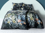 Beddengoedset met bloemmotief 