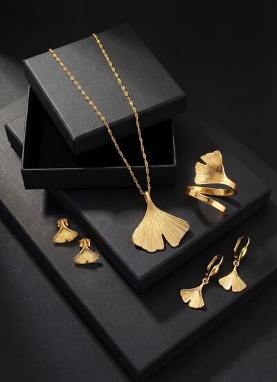 Oorbellen met ginkgoblad-ontwerp 