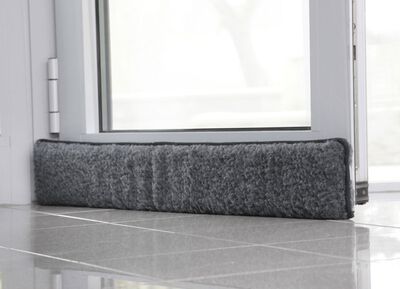 Nieuwe wollen tochtstrip voor deuren 