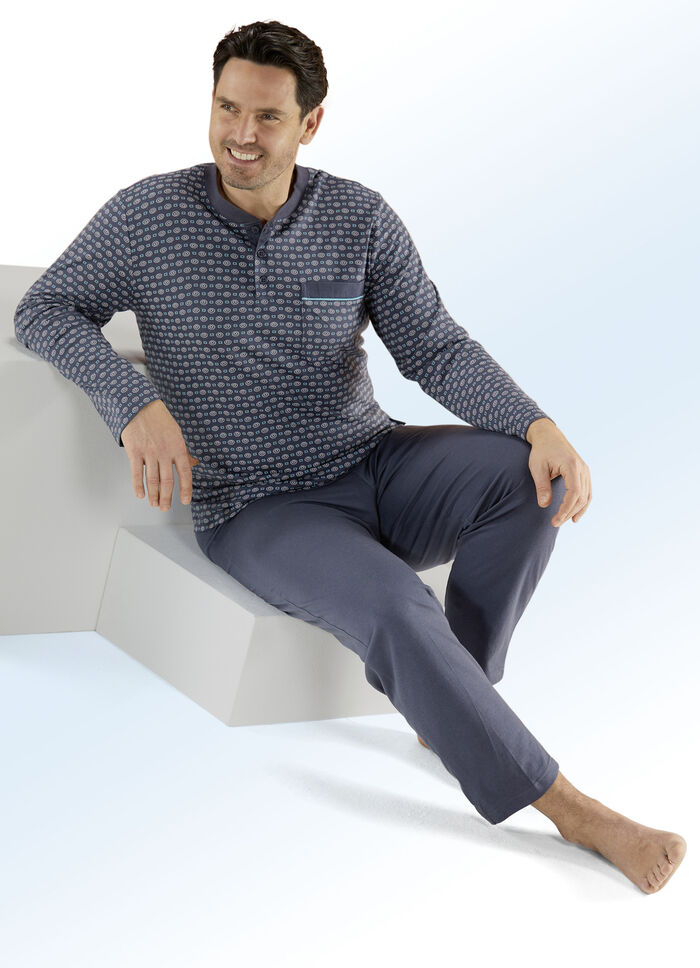 Pyjama met knoopsluiting, borstzak, met modal 