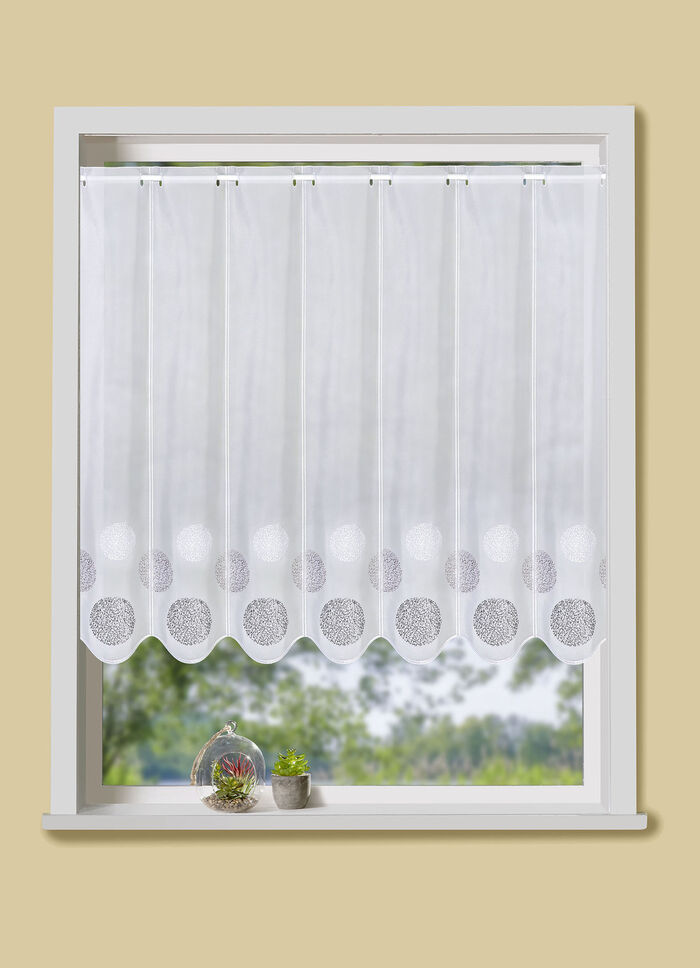 Korte blind met golvende rand 