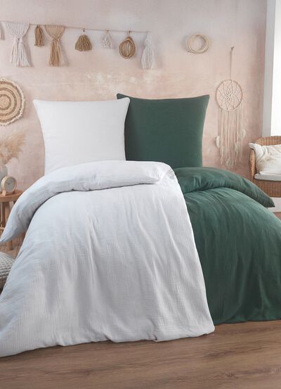 Zachte beddengoedset van hoogwaardige mousseline. 