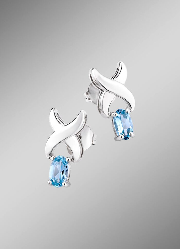 Chique oorbellen met blauwe topaas 