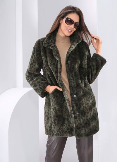 Jas met trendy roofdierbontdesign 