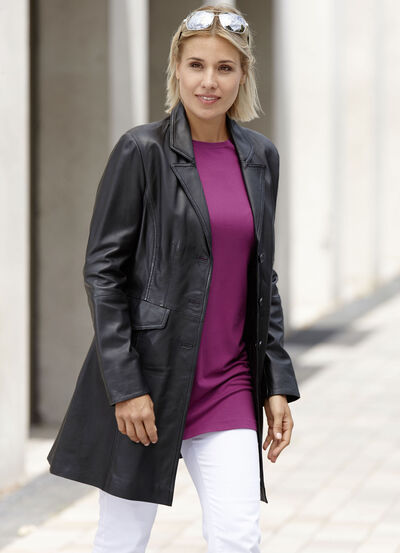 Korte leren jas met reverskraag 