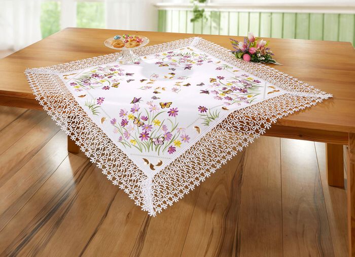 Tafel- en kamerdecoratie met kanten rand 