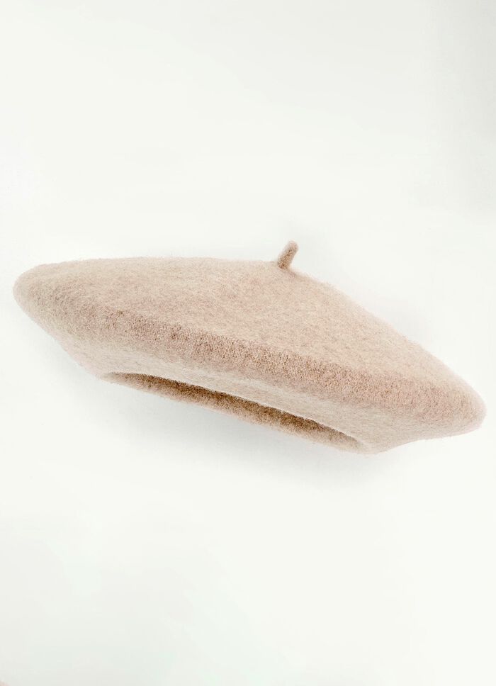 Elegante damesbaret, met gekookte wol 