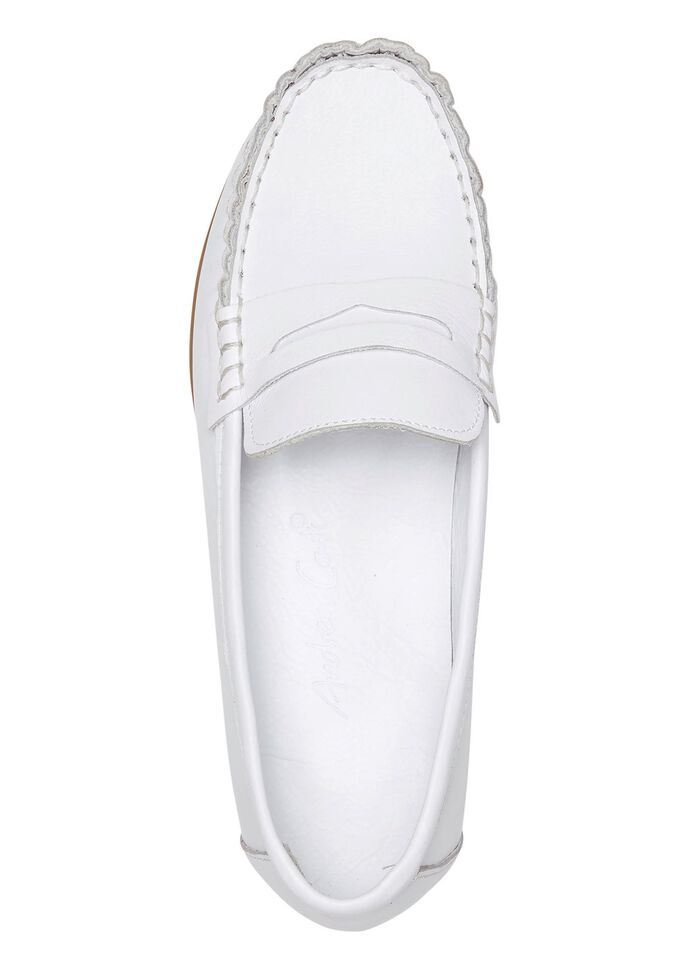 Andrea Conti mocassinpantoffels van nappaleer WIT