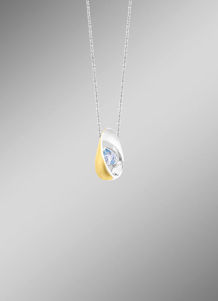 Stijlvolle hanger met blauwe topaas 