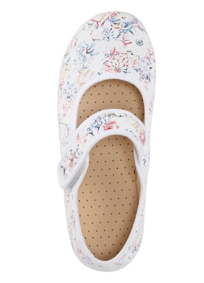 Schoen met bloemmotief 