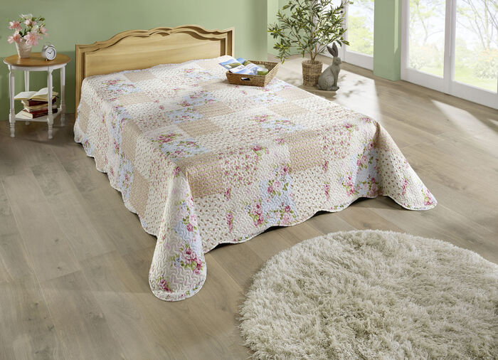 Bedsprei aan beide zijden bedrukt met een rozendessin KLEURRIJK