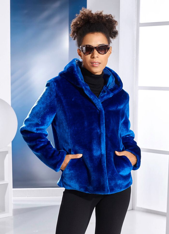 Jas van behaaglijk imitatiebont 