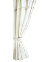 Gordijn met aangehechte gehaakte rand 