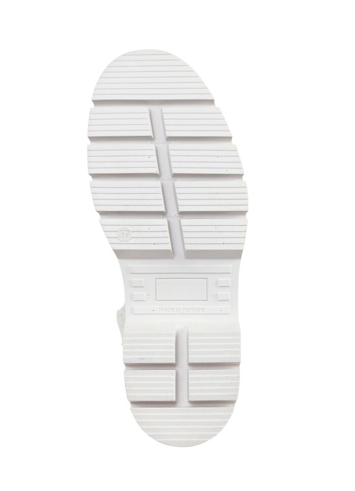 ELENA EDEN enkellaarsjes met veters en een gezellige teddykraag 