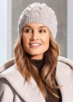 Warme damesmuts met trendy kabelpatroon 