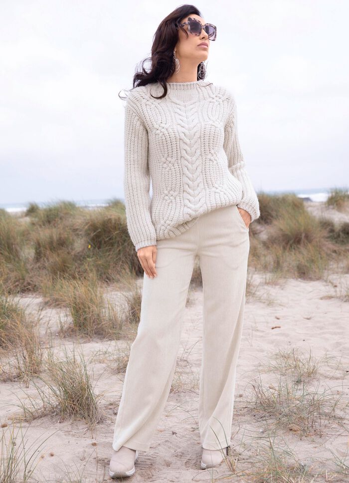 Cordbroek met modieuze wijde pijpen 