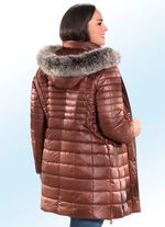 Korte jas met accenten van imitatienappaleer 