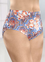 Verpakking van vijf slips met kleurrijk printdesign 