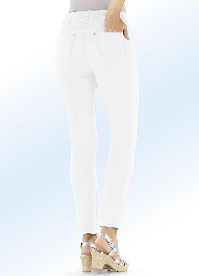 Magic jeans met trendy franjes aan de zoom WIT