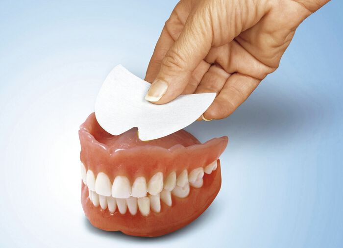 Kleefstrips voor tandprothese, verpakking met 2 stuks 