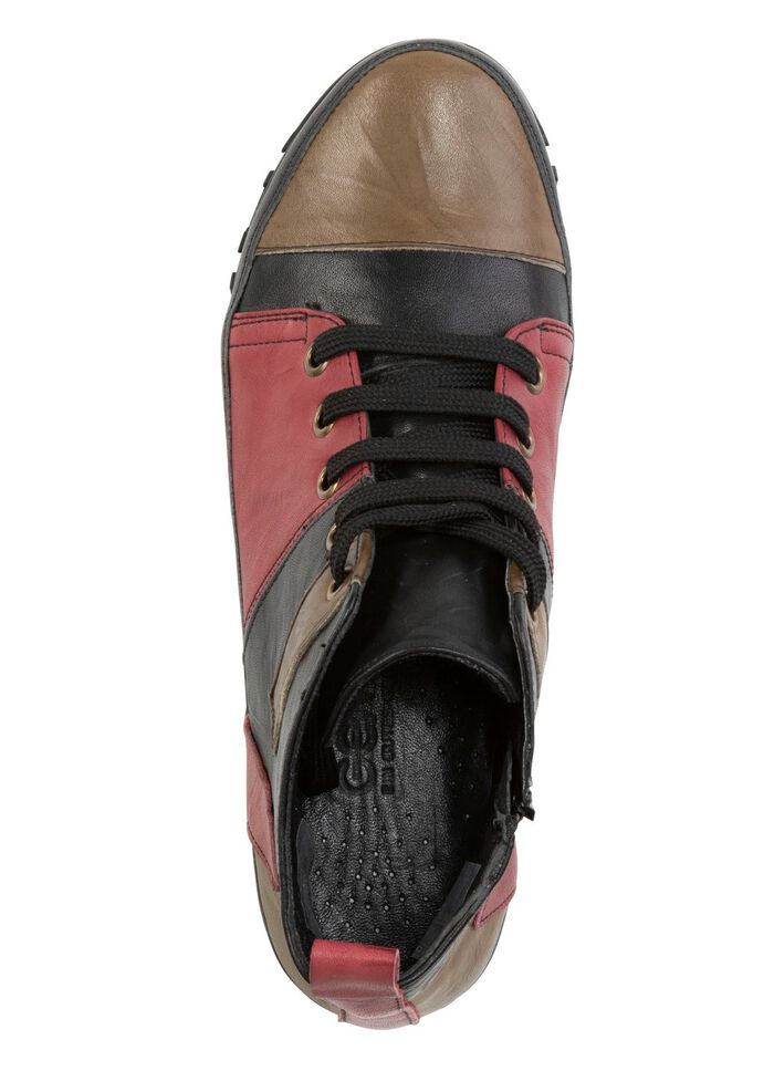 Gemini veterlaarsje met gekreukelde structuur 