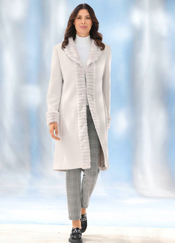 Jas met rand van imitatiebont 