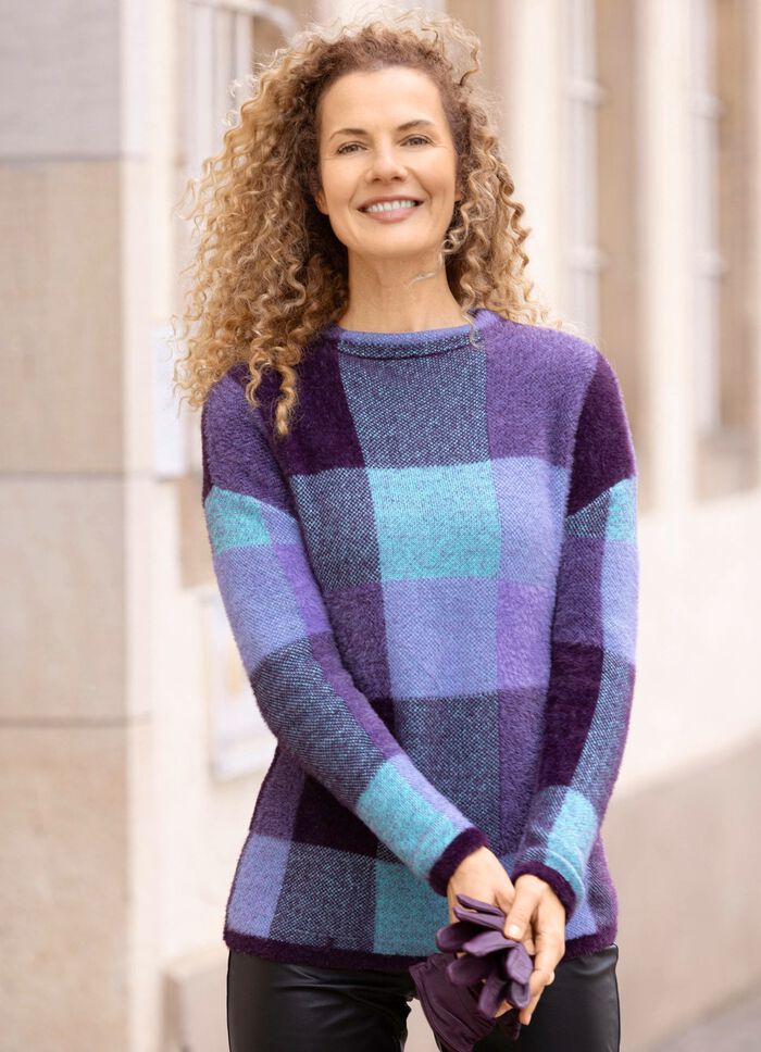 Trui gemaakt van garen met harig effect 