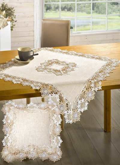 Smaakvolle tafel- en kamerdecoratie met linnen 