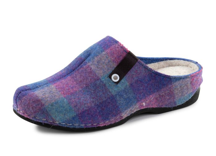 Laurina pantoffels gemaakt van geruit textielmateriaal 