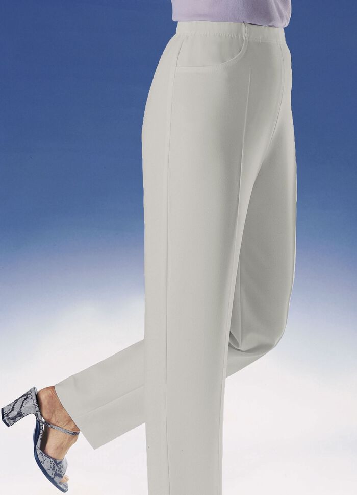 Broek met praktische zijzakken 