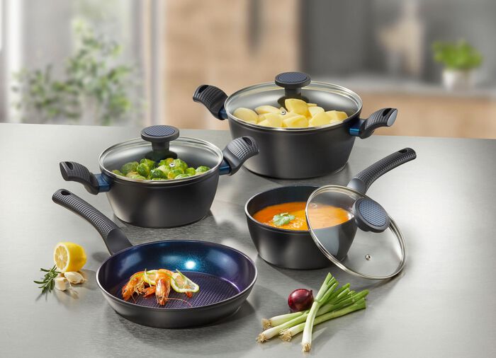 Kookgerei met diamantkeramische antiaanbaklaag 