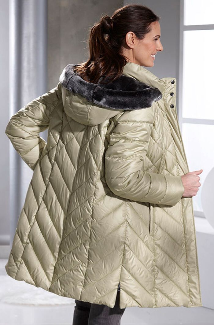 Korte donsjas met afneembare capuchon 