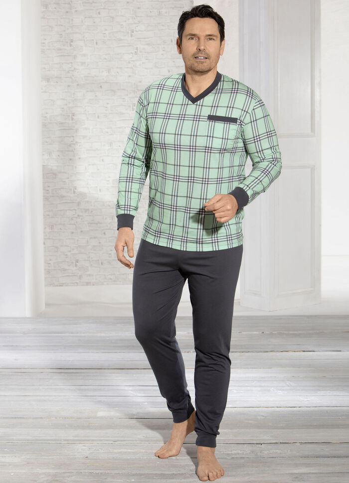 Pyjama met V-hals en borstzakje 