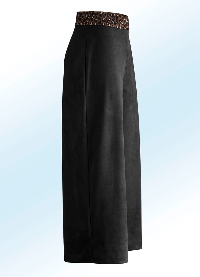 Zachte, soepel vallende culotte in su&egrave;de-look 